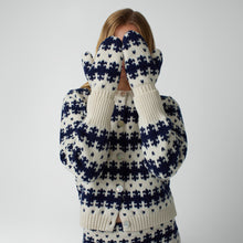 Load image into Gallery viewer, Royal Fair Isle Mitten
